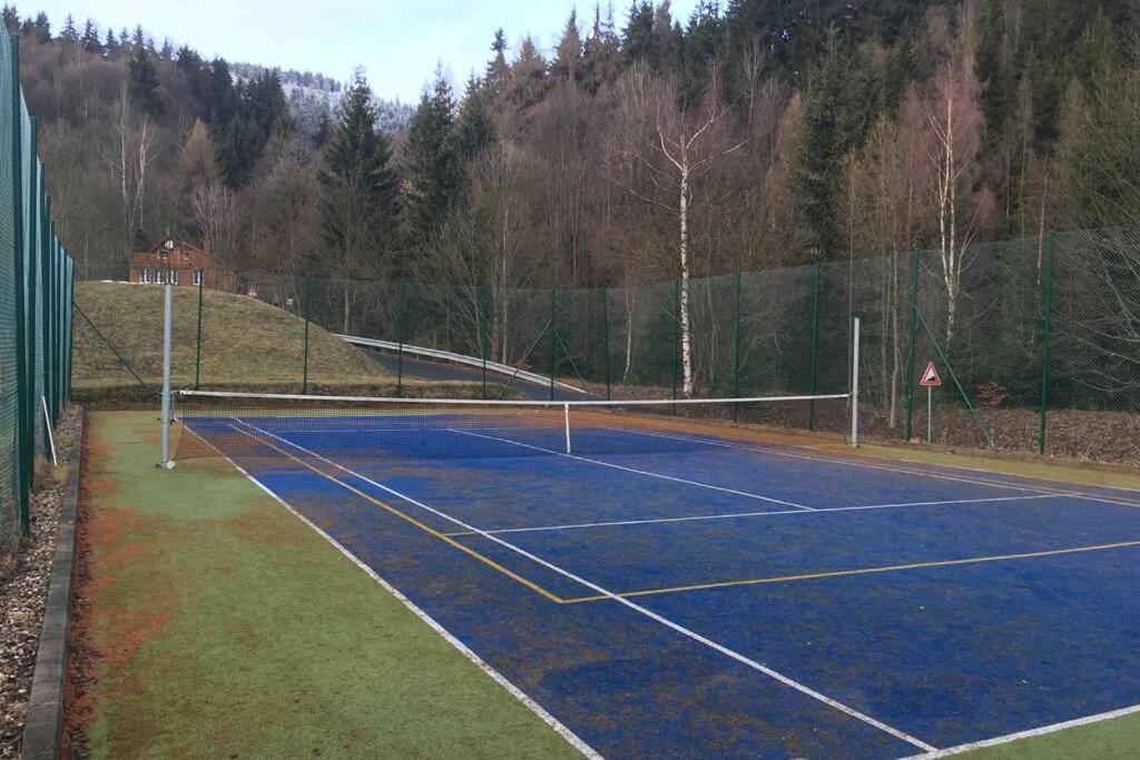 Villa Vykmanov Medenec 外观 照片